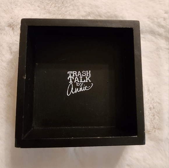 Trash Talk by Annie Wood Sign "Don't Get Your Tinsel In A Tangle!" - Picture 2 of 7